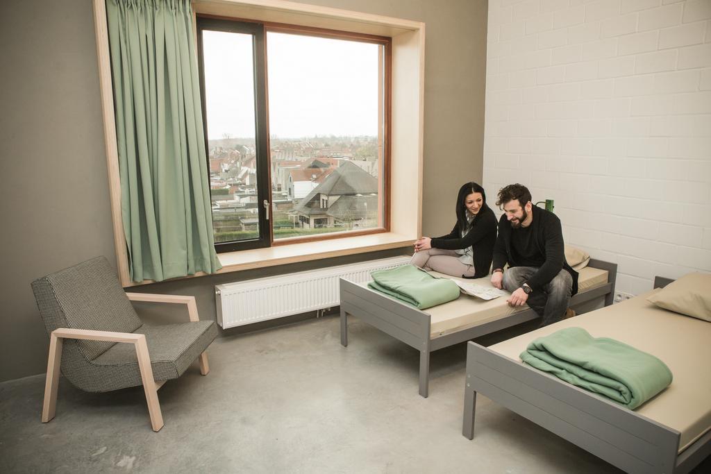 Hostel Groeninghe Kortrijk Zimmer foto