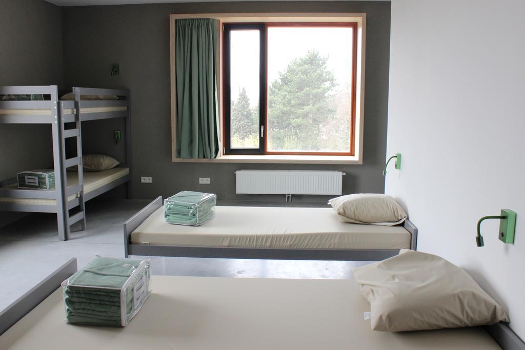 Hostel Groeninghe Kortrijk Zimmer foto